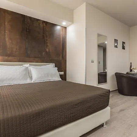 Cavour Luxury