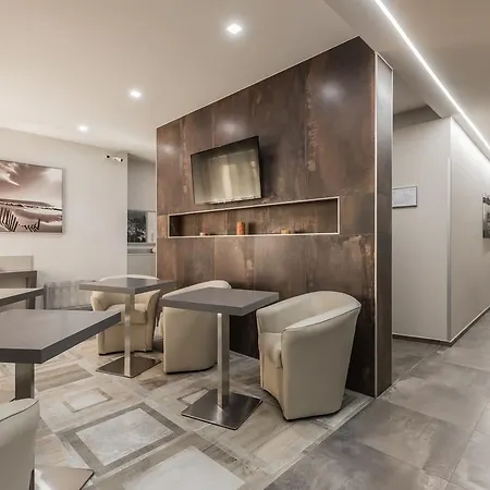 Cavour Luxury