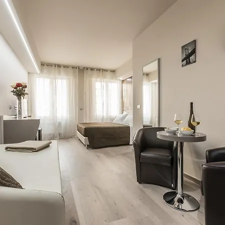 Cavour Luxury Penzion Boloňa