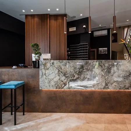 Cavour Luxury 2* בולוניה